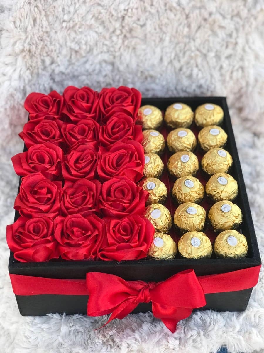 Ferrero & Roses Gift Box